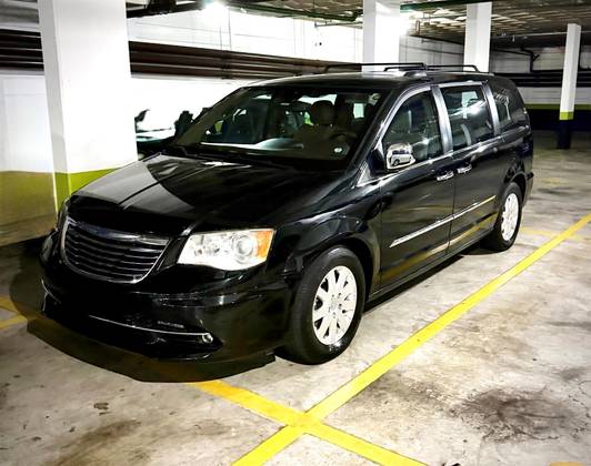 CHRYSLER TOWN & COUNTRY 3.6 LIMITED V6 24V GASOLINA 4P AUTOMÁTICO CHRYSLER TOWN & COUNTRY 3.6 LIMITED V6 24V GASOLINA 4P AUTOMÁTICO
